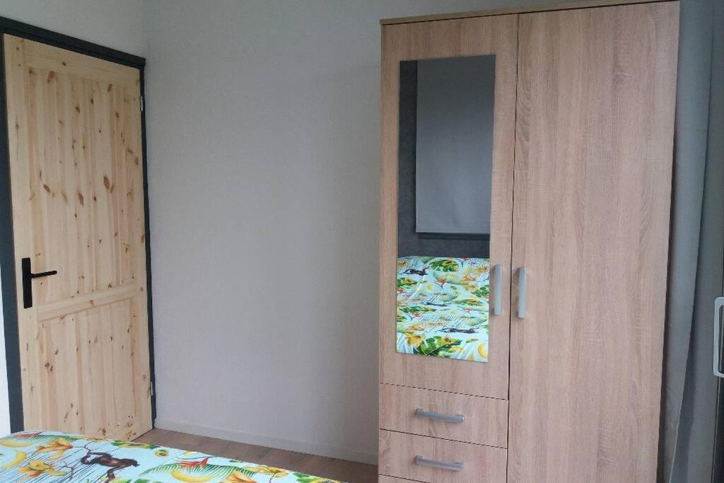 luxe Vakantie bungalow met 3 slaapkamers Dronrijp Bagian luar foto